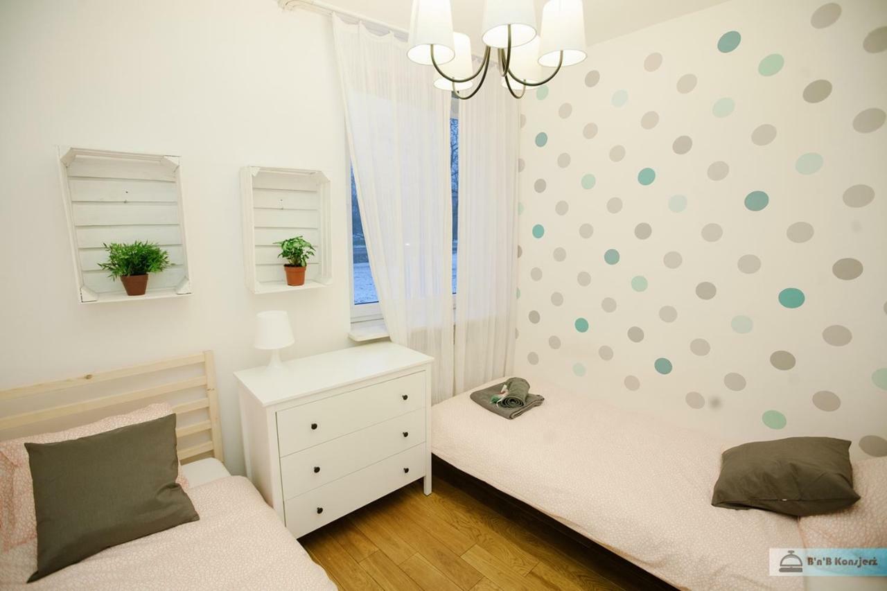 Warsaw Concierge Family Apartment מראה חיצוני תמונה