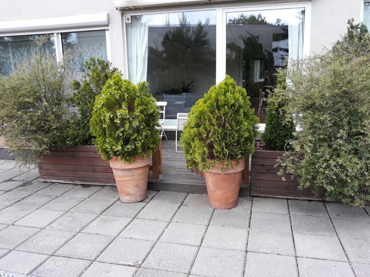 Warsaw Concierge Family Apartment מראה חיצוני תמונה